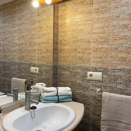 Apartamento Precioso Junto Al Centro Con Garaje