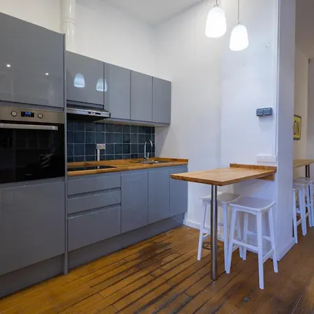 Florit Flats - The Vella