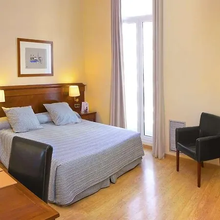 Отель Melia Plaza Валенсия