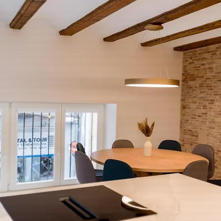 Market - Ciutat Vella, Exclusively For Families - Mid-term * Valencia