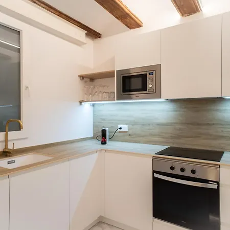 Market - Ciutat Vella, Exclusively For Families - Mid-term *