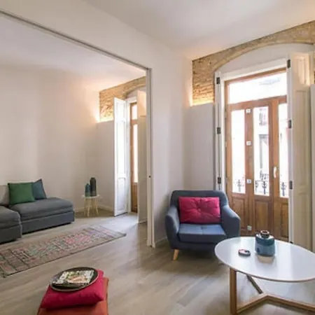 Heart Of Trendy Area Of Russafa With Lovely Terrace ! Au Coeur De Ruzafa Avec Belle Terrasse ! شقة