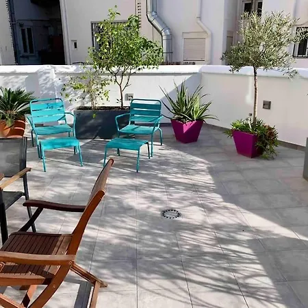 Heart Of Trendy Area Of Russafa With Lovely Terrace ! Au Coeur De Ruzafa Avec Belle Terrasse ! شقة