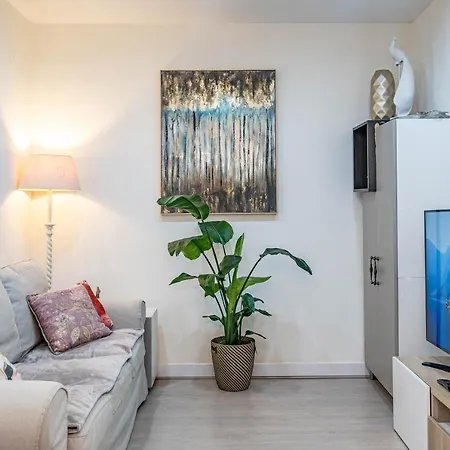 Central Luxury Flat With Free Parking * Walencja