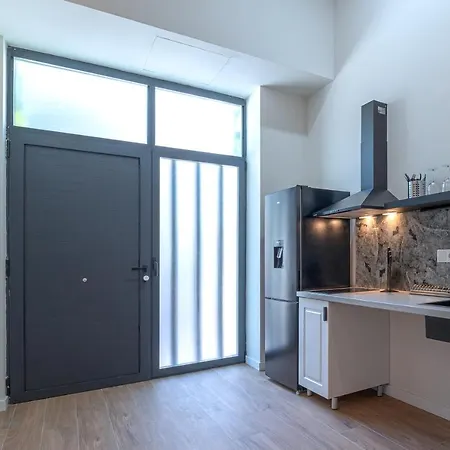 Apartment Loft Petit Noir Ciencias Valencia
