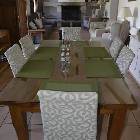 El Pino B & B, Chera Holiday home *