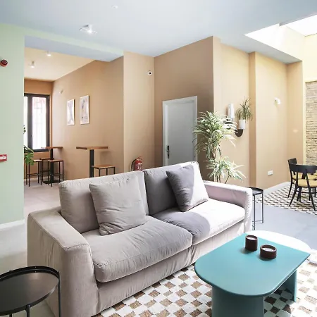 Acogedor Estudio A Metros De La Playa, Con Zonas Comunes Y Terraza 3b * Valencia