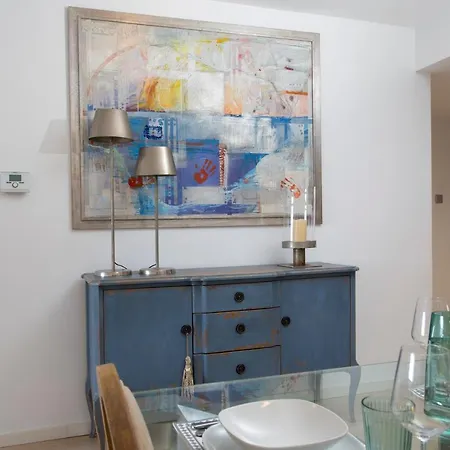 Singularstays Oceanografico Ii *