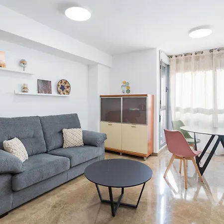 Апартаменты Piso Familiar Cerca Del Centro, Ac Y Wifi Gratis *