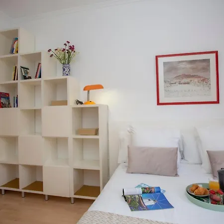 Singularstays Reina Ii *