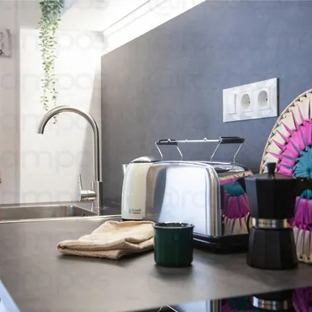 アパート Rb - Urban Loft Retreat, Comfort & Good Location バレンシア