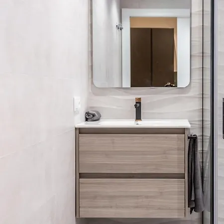 Deluxe - Aiora * Valencia