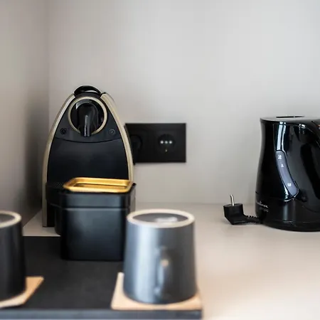& Co. J. Botanico Boutique ホテル