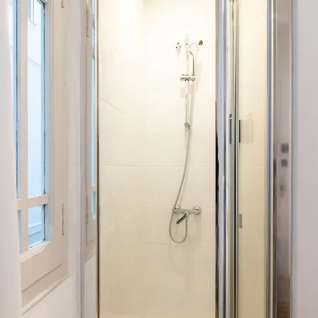 Konukevi Alicante By Moontels Valensiya