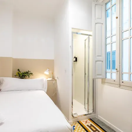 Alicante By Moontels Valensiya