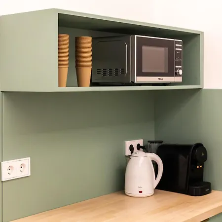 Alicante By Moontels Konukevi Valensiya