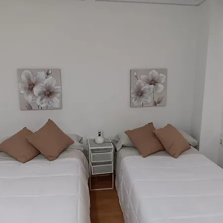 Apartamento Cuatro Huspedes Amplio Y Cntrico Ciutat Vella Valência