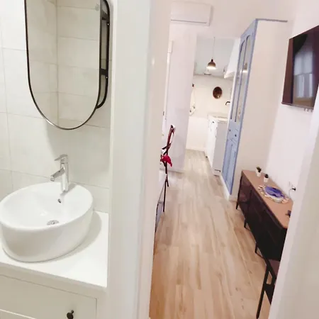 Apartamento Frente A Playa Malvarrosa Apartment *