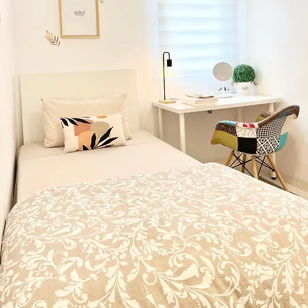 Residencial Private Room, Comfy&quiet Well Located - Center And Homestay