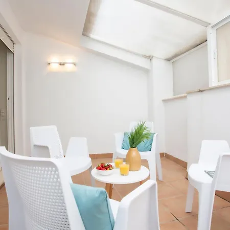 Singularstays Comedias Iv