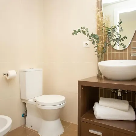 Singularstays Comedias Iv Apartament *