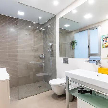 Central Market Lux Apartment *