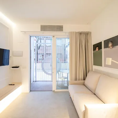 Breathe By Concept Flats *