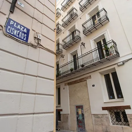 Tranquilo Apartamento Centrico En Plaza Cisneros Apartment