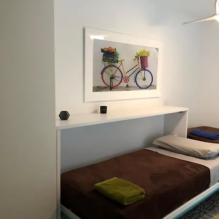 Cerca De La Playa Y Ciudad De Ciencias Lägenhet