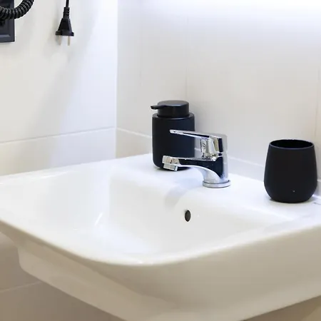 Spacious Oceanografic Flats *