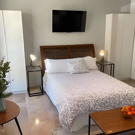11 Nights Apartament *