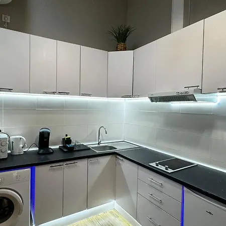 Lliri 7 アパート