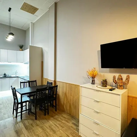 Lliri 7 バレンシア