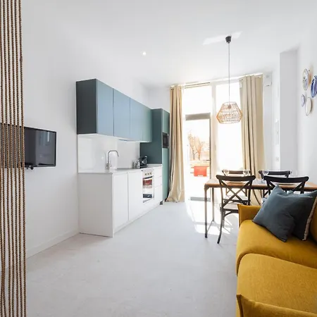 Florit Flats - Ceramic - 4 Guest - Ac Wifi - Near Sorolla Train Station * Walencja