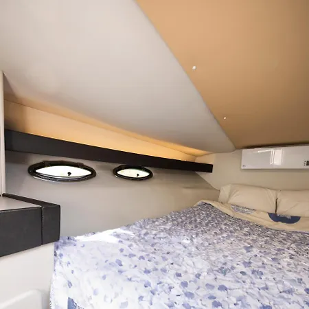 Alojamiento En Barco Voralamar * Valencia