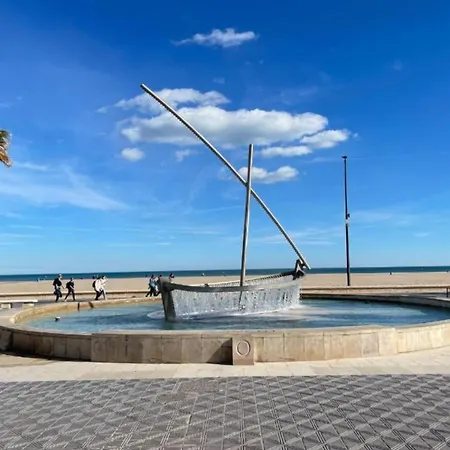 Habitacion En Playa Malvarrosa 民宿 *