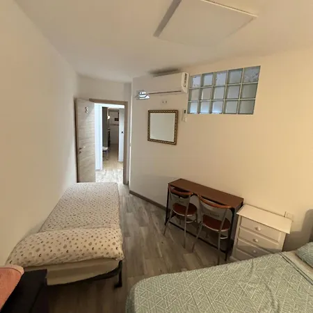 Habitacion En Playa Malvarrosa 民宿
