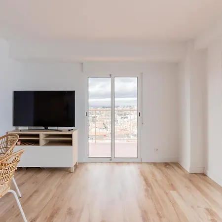 Ocean's Whisper: Les Palmeres Seaview Sanctuary * Valencia