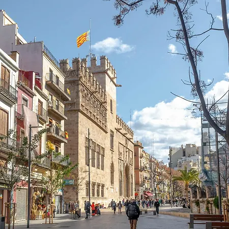 Limehome Carrer De Sant Jacint * Valencie