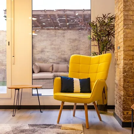 Portrait Boutique Valenza