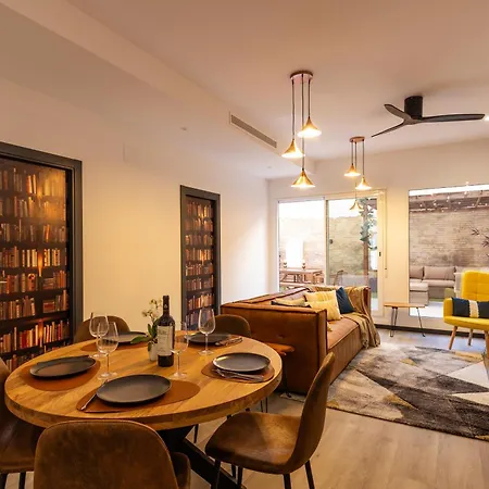 Apartment Portrait Boutique *