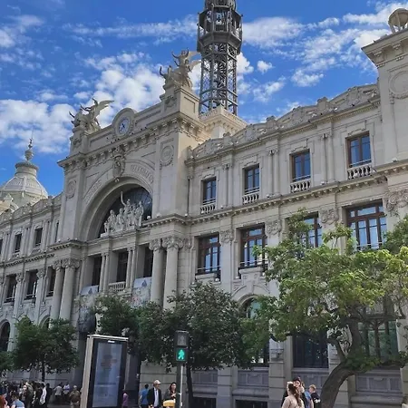 Mirador 1 Del Mercado - Con Bano Privado En El Centro De La Ciudad Vella Homestay *