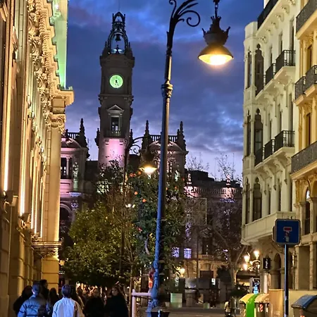 Проживание в семье Mirador 1 Del Mercado - Con Bano Privado En El Centro De La Ciudad Vella Валенсия
