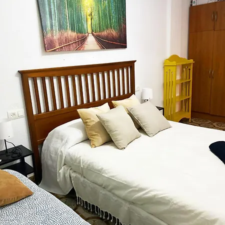 Well Located Shared Habitación en casa particular *
