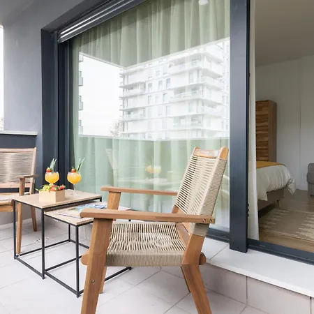 Aparthotel Dormforyou Arena Delux Terraza