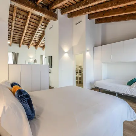 Amazinn Places Evi Valencia