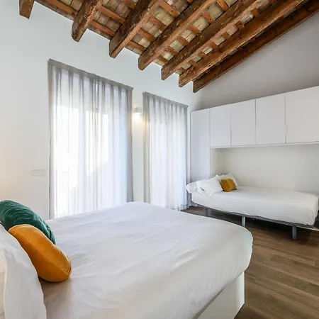 Amazinn Places Evi Valencia