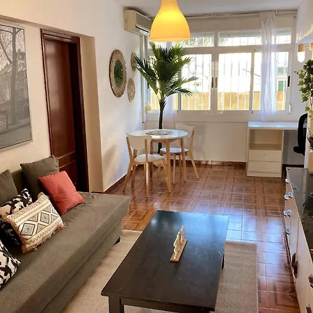 Near The Beach In Cabanal Area Apartment Valencia