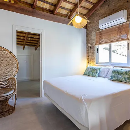 Apartment Mediterranean Gem Getaway