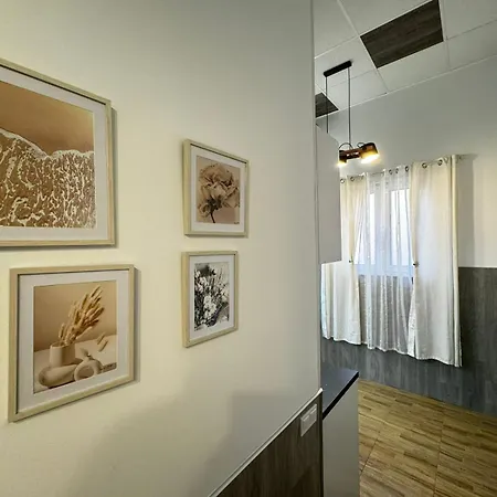 Lliri 32 Apartment